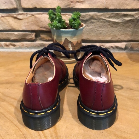 Dr. Martens NEW Cherry Red Smooth Eyelet Sz 5 - Picture 6 of 11